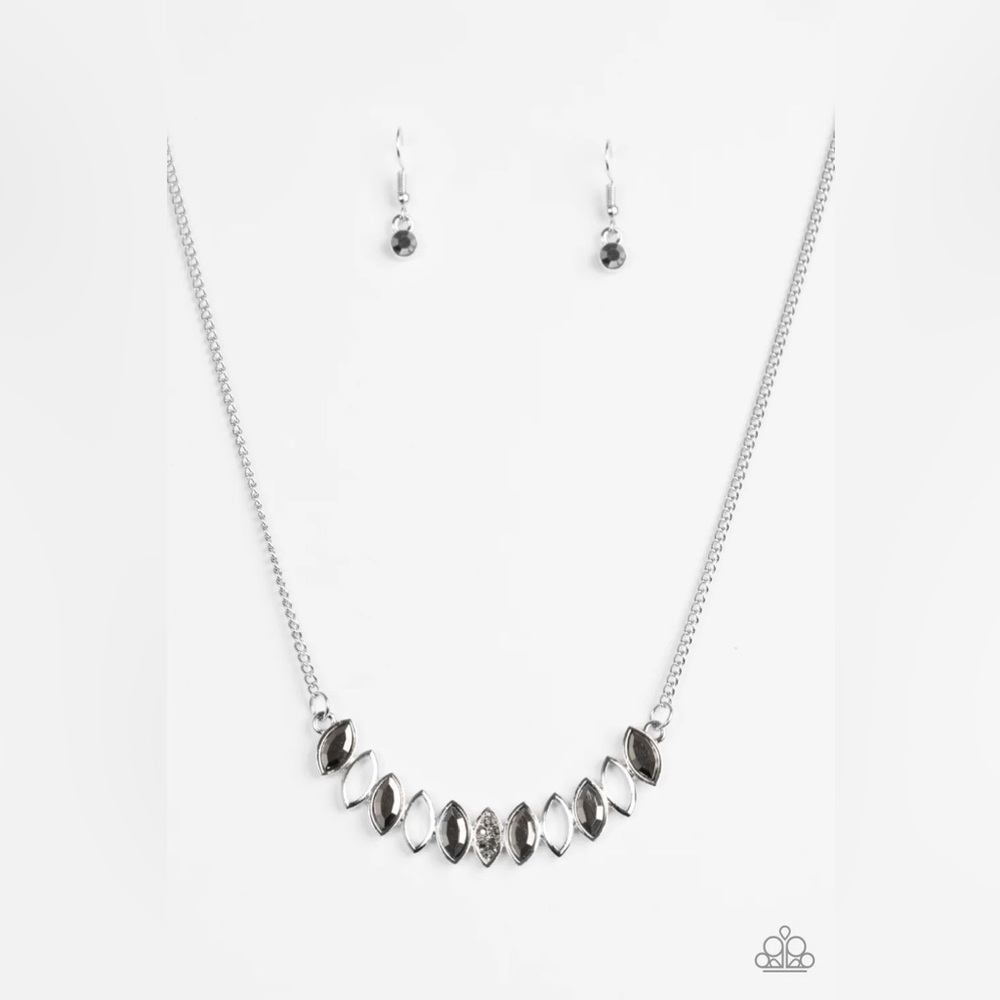 ❤️‍🔥5/$25❤️‍🔥 Get Your Moneys Worth Silver Necklace - Picture 2 of 3